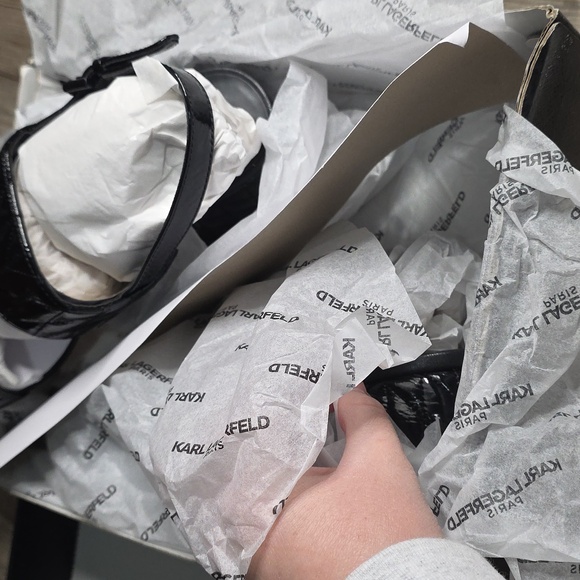 Karl Lagerfeld Sarina Quilted Open Toe Kitten Heeled Sandal - Picture 7 of 7